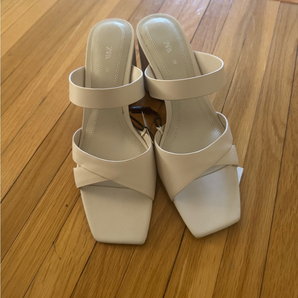 Zara Beige Block Heel Leather Sandals Size 8 (39) - Picture 3 of 5